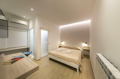 Hostal Coresi Rooms