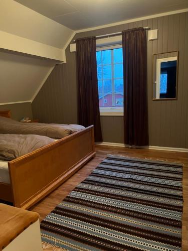 Villa Sjarmerende Hus Med Veldig Stort Uteareal.