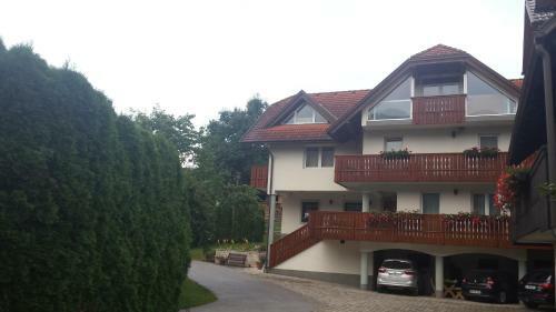 Bed & Breakfast Rooms Hrominc