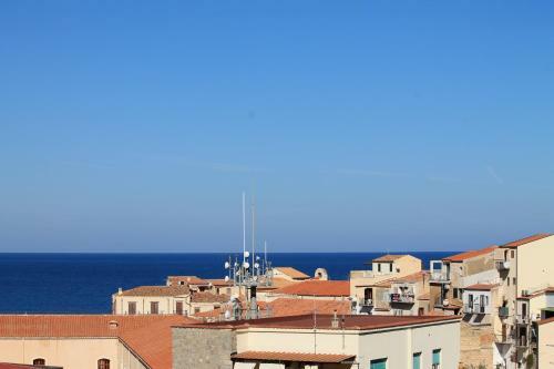 Adelfes Apartments