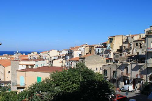 Adelfes Apartments