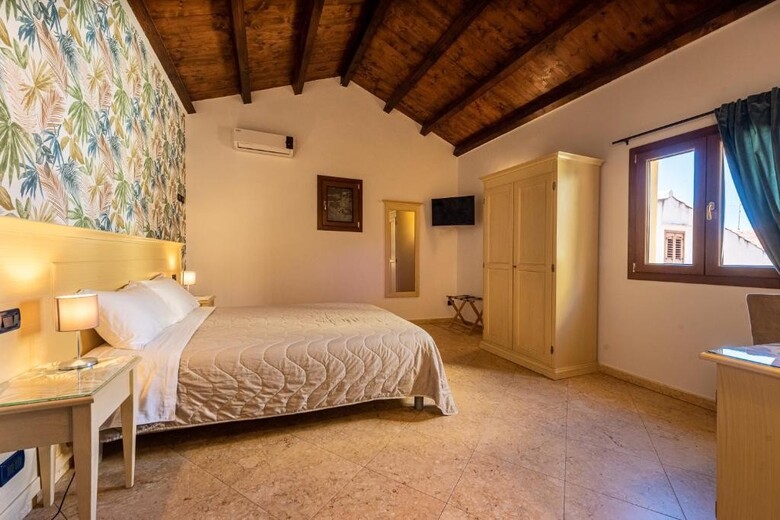 Duomo Apartments Cefal�