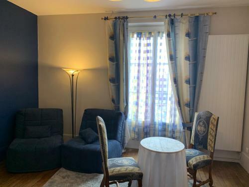 Hostal La Maison Des Sources � La Ferme D'auxonnettes