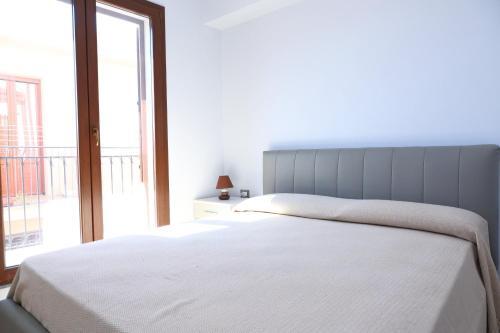 Terrazza Della Rocca (by Vacation Service)