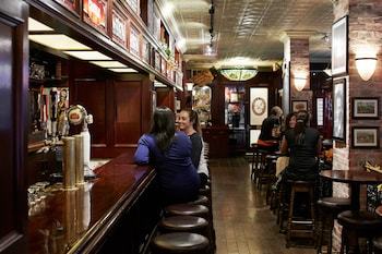 Hotel Club Quarters In Boston