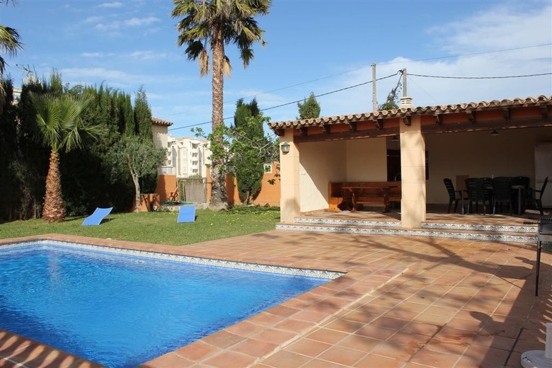Villa Almendros