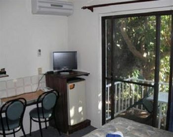 Ocean Breeze Motel