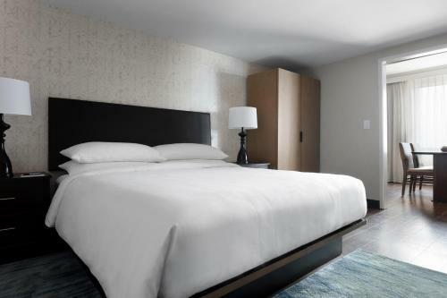 Hotel Des Moines Marriott Downtown