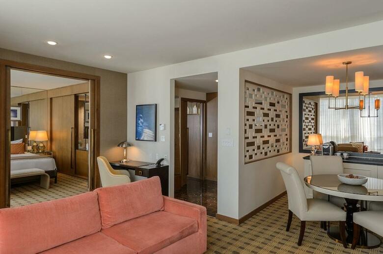 Hotel Loden Vancouver
