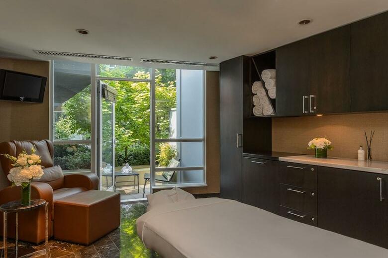 Hotel Loden Vancouver