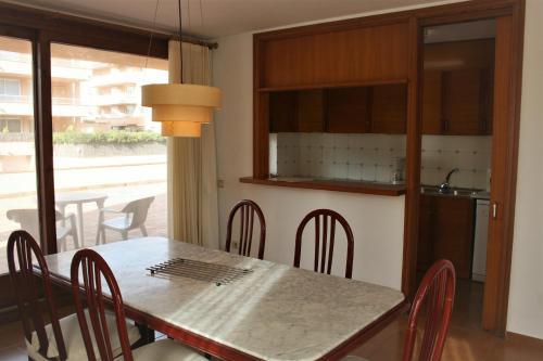 Apartamentos Golf Mar