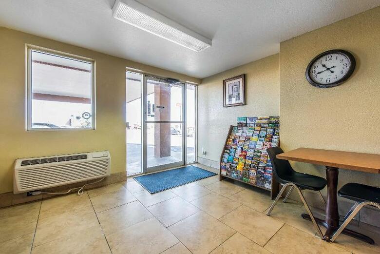 Hotel Rodeway Inn Pueblo