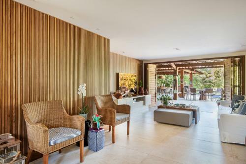 Casa Cinco Su�tes Em Praia Do Forte
