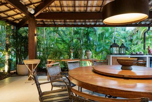 Casa Cinco Su�tes Em Praia Do Forte