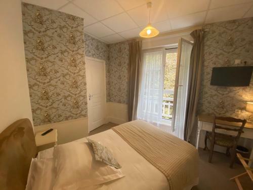 Hotel H�tel Spa Le Roc Au Chien