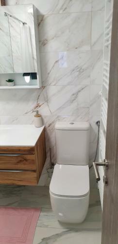 Apartma Sivi ?ako