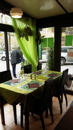 Hotel H�tel Du Roc