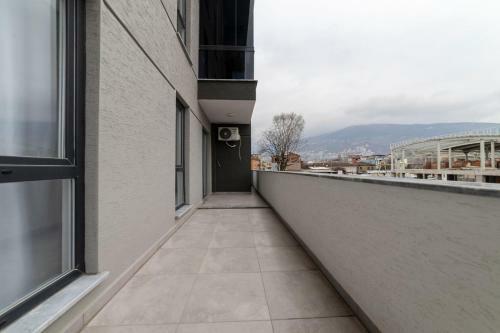 Lovely 3 Bdrm Apartment Close To Everything