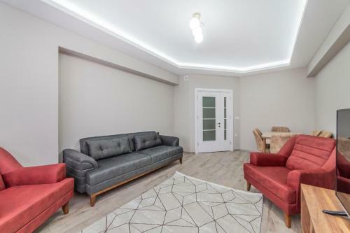 Lovely 3 Bdrm Apartment Close To Everything