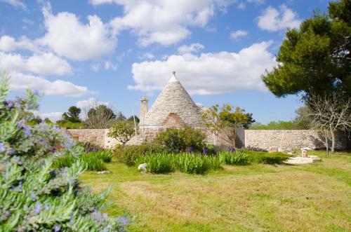 Villa Cisternino Trulli Mansion With Pool By Wowhomes