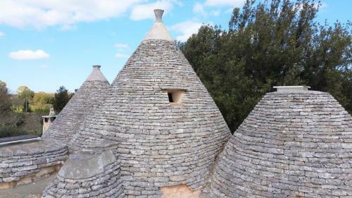 Villa Cisternino Trulli Mansion With Pool By Wowhomes