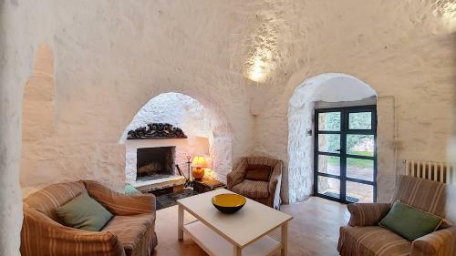 Villa Cisternino Trulli Mansion With Pool By Wowhomes