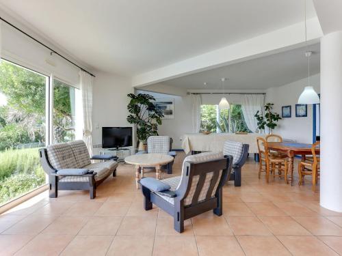 Holiday Home Les Pinasses