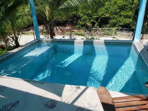 Apartamento The Sands Inn-upper Floor With Pool