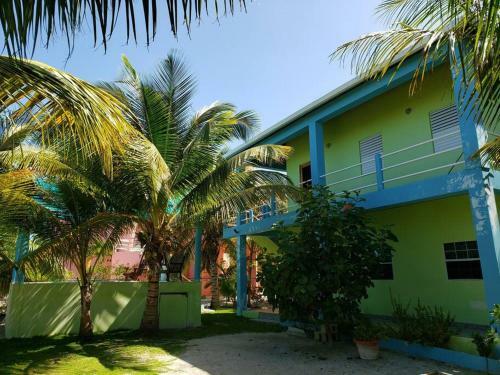 Apartamento The Sands Inn-upper Floor With Pool