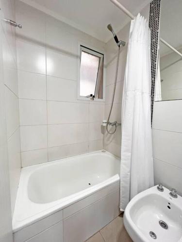 Apartamento Moderno Y Luminoso Depto Microcentrico.