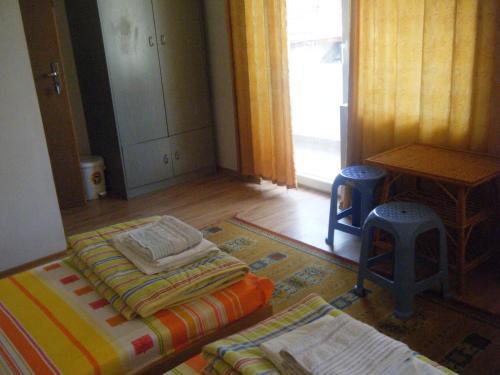 Hostal Salmina House