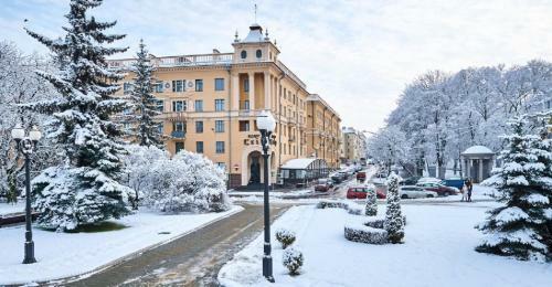 Victory Square Apartment