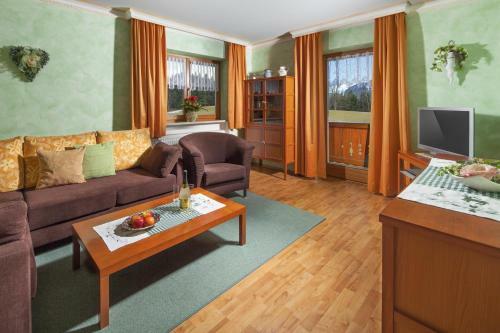 Apartamento Ferienwohnungen G�stehaus L�rcheck