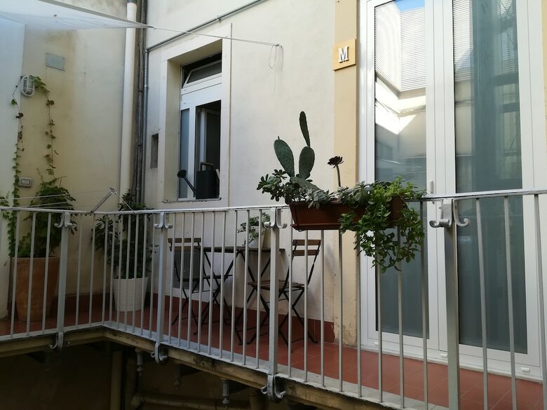 Hostal Eco Rooms Velacatania