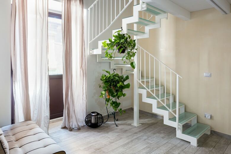 Hostal Scuto Home