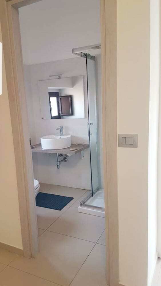 Hostal Scuto Home