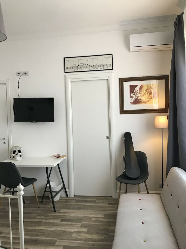 Bed & Breakfast La Dimora Delle Muse