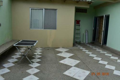 Amplia Casa Con Jard�n En Ol�n