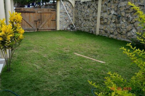 Amplia Casa Con Jard�n En Ol�n