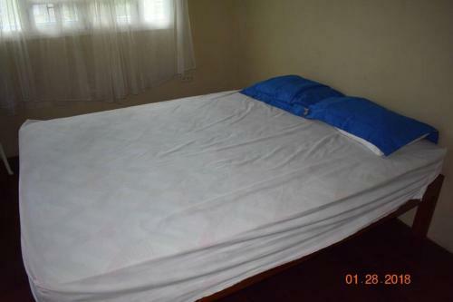 Amplia Casa Con Jard�n En Ol�n