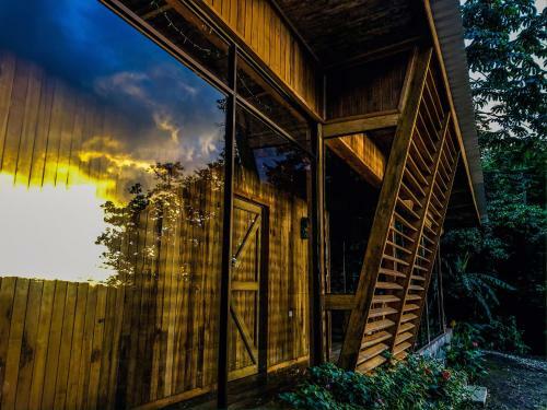 Tityra Lodge