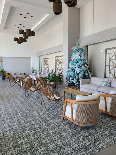 Apartamento Lovely 2-bedroom Condo With Pools And Beach Views