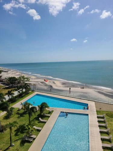 Apartamento Lovely 2-bedroom Condo With Pools And Beach Views