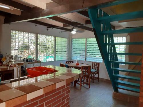 La Canela Beach Cottage, 5 Minute Walk To Beach