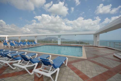 Solarium At Coronado Bay Oceanfront Apartments