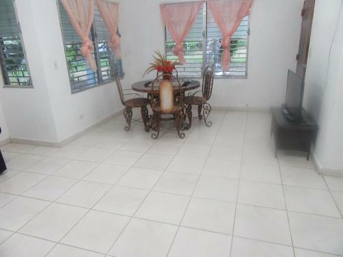 Apartamento Caba�as En Coronado ,,