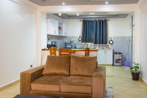 The Roberts Spacious One Bedroom