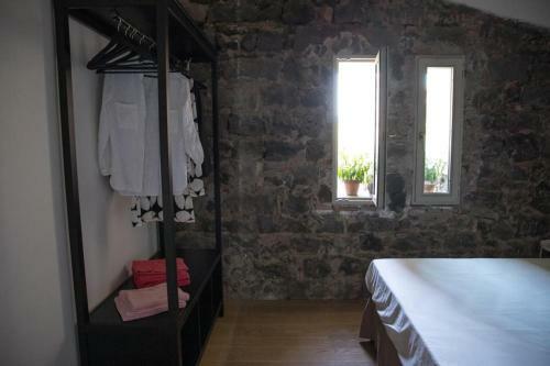 Gh� House