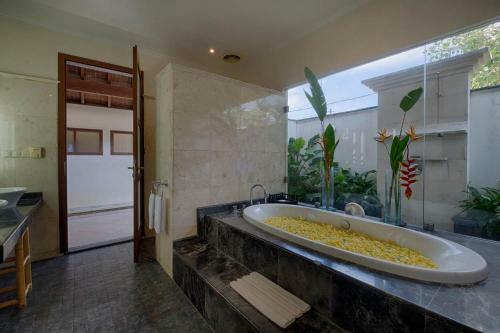 Kutus Kutus Saba Beach Villa
