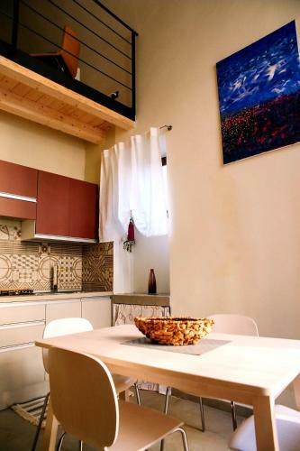 Center Street Apartment